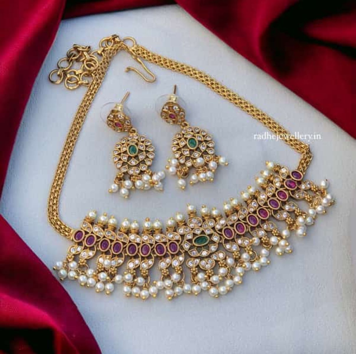 Kundan & Earrings Set